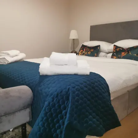 Apartment 360 Town & *