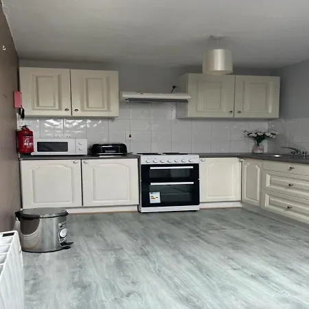 360 Town & * Dungarvan (Waterford)