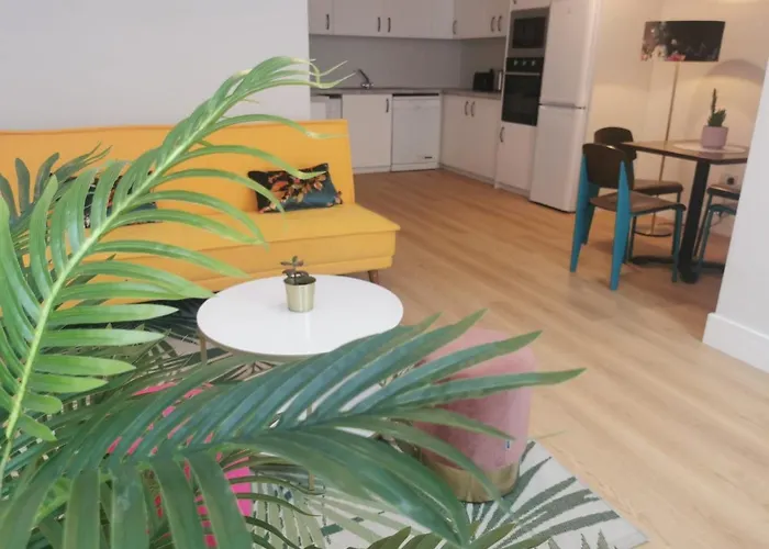 360 Town & * Дангарван