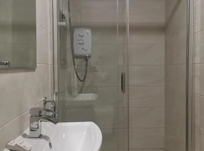 Апартаменты 360 Town & Дангарван